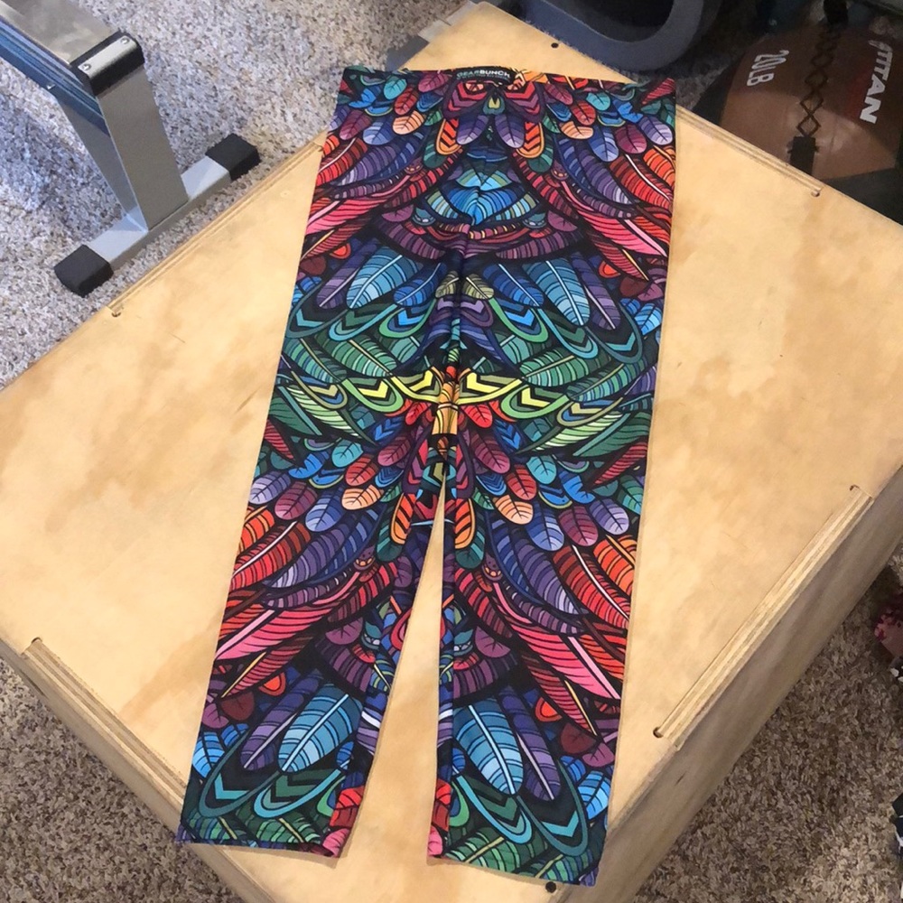 GearBunch Feather Leggings